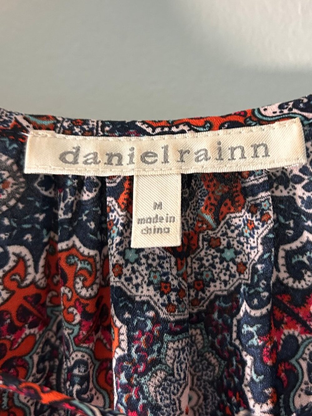 Daniel Rainn Boho Crochet Trim Paisley Blouse Medium Navy Red Tie Neck Top - Picture 5 of 11